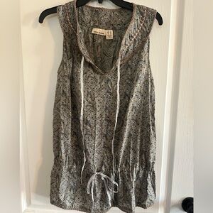 DKNY Boho Paisley Multi Colored Sleeveless Top        Size M